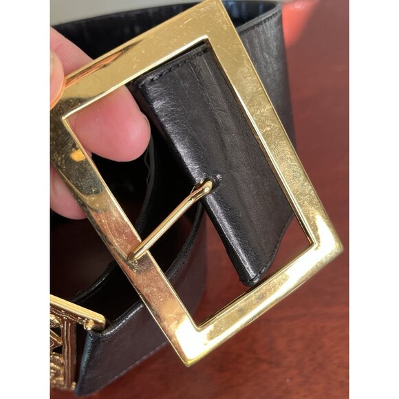 Vintage Gatefold Chanel 1980s Black Leather 24k Gold-Plated Filigree Belt main image 4